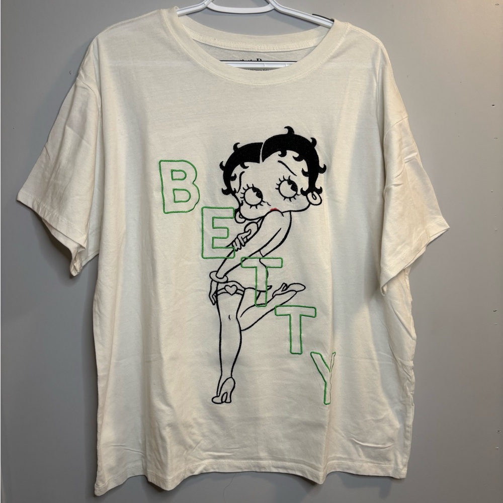 Betty Boop Cream Graphic Tee - Picture 2 of 5